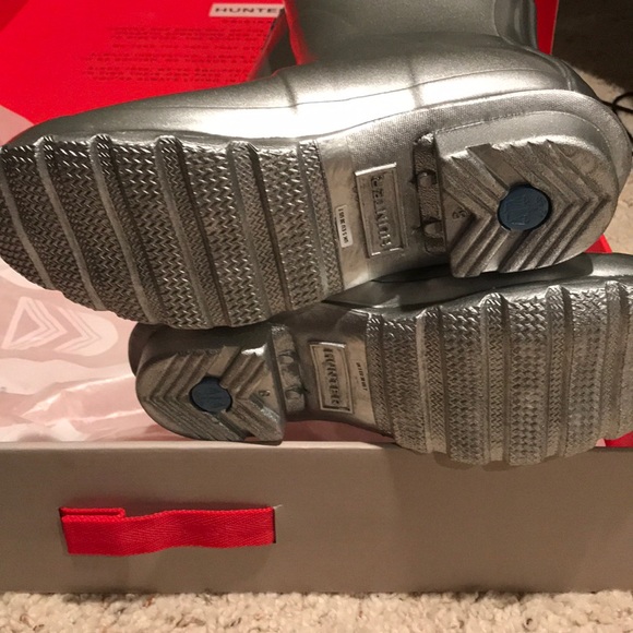 Hunter original tall boots size 7. silver-NIB - Picture 2 of 5